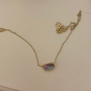 Kendra Scott necklace